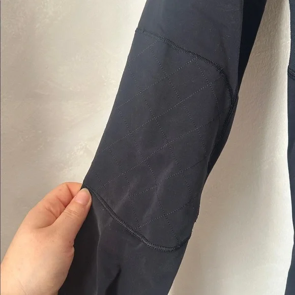 Lululemon Toasty Tech 1/2 Zip- Black Winter Tech Fleece Long Sleeve- Size 6 - Picture 15 of 15